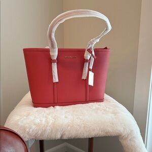 Sorbet handbag.